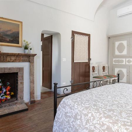 Casa Cecilia Appartement Santo Stefano Belbo Buitenkant foto